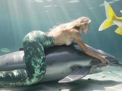 Lesbian mermaid romance by AiPorn
